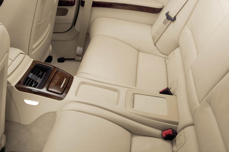  BMW 3-Series Coupe 2007 года  (фото 204 из 219)